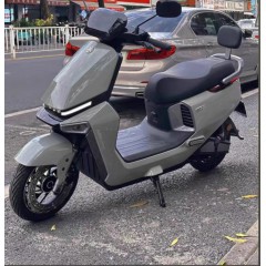 爱玛A7时尚通勤铅酸电动车长续航高速72V电动摩托车